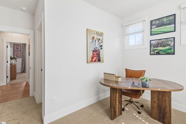 9 Hawthorne Lane Unit 105, Greenville, SC 29605