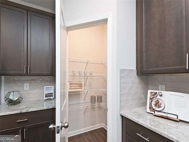 1643 Villageside Court, Lawrenceville, GA 30043