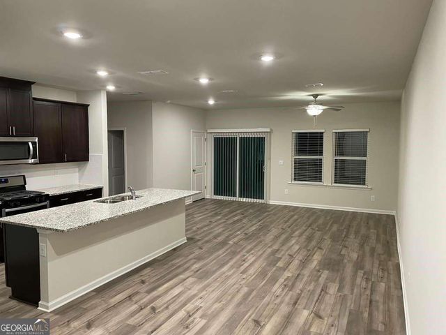 1643 Villageside Court, Lawrenceville, GA 30043