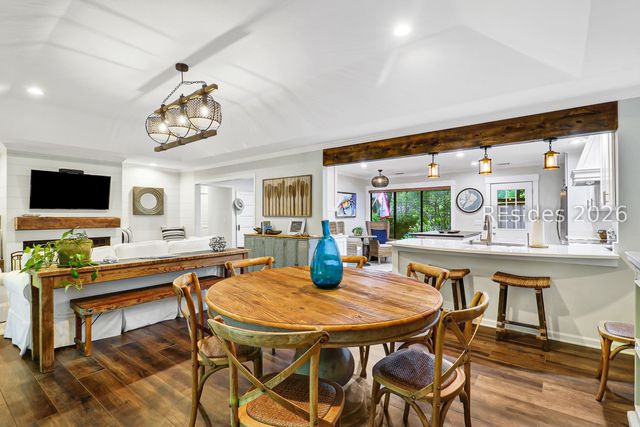 52 Otter Rd, Hilton Head Island, SC 29928
