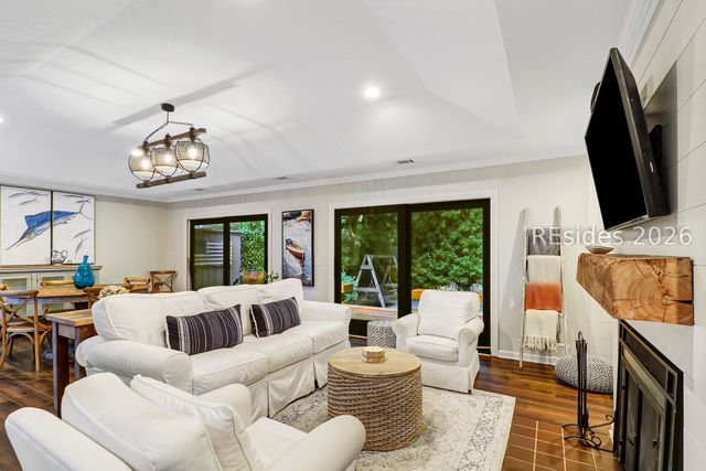 52 Otter Rd, Hilton Head Island, SC 29928