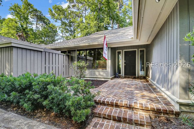 52 Otter Rd, Hilton Head Island, SC 29928