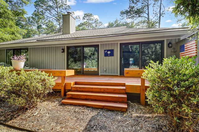 52 Otter Rd, Hilton Head Island, SC 29928