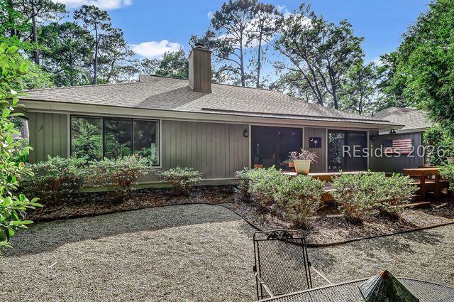 52 Otter Rd, Hilton Head Island, SC 29928
