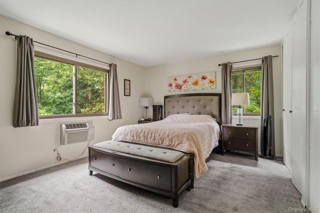 10 Oakwood Terrace 107, New Windsor, NY 12553