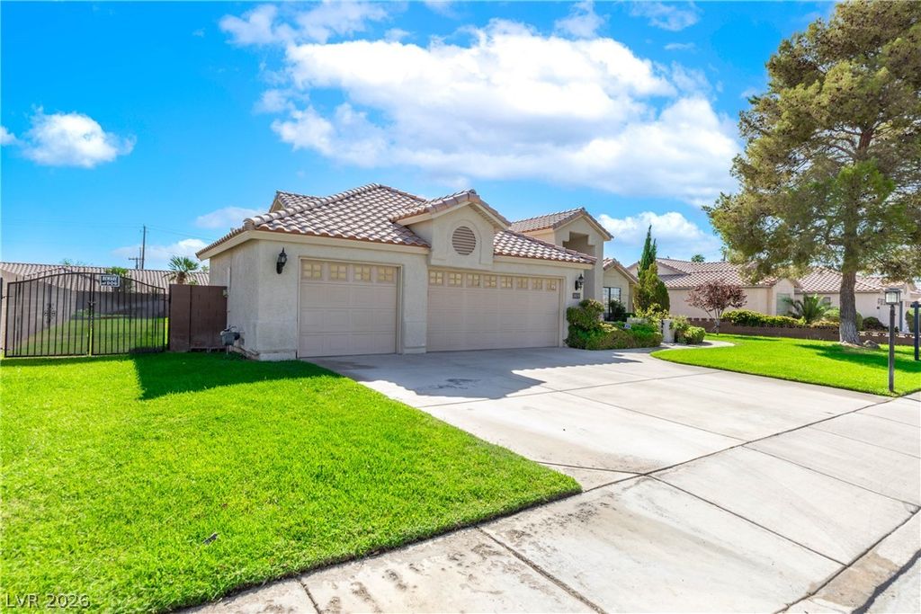 3616 Fox Glen Parkway, Las Vegas, NV 89108 — photo 4