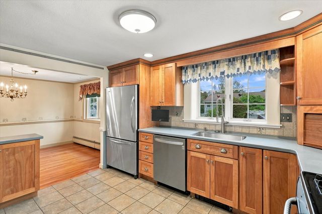 1 Will Sawyer St, Peabody, MA 01960