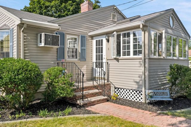 1 Will Sawyer St, Peabody, MA 01960