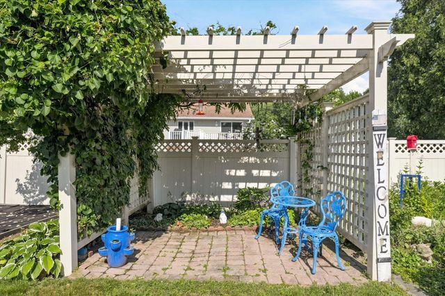 1 Will Sawyer St, Peabody, MA 01960