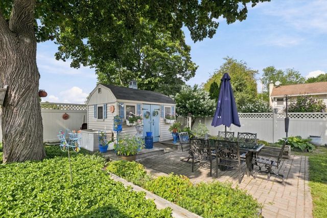 1 Will Sawyer St, Peabody, MA 01960