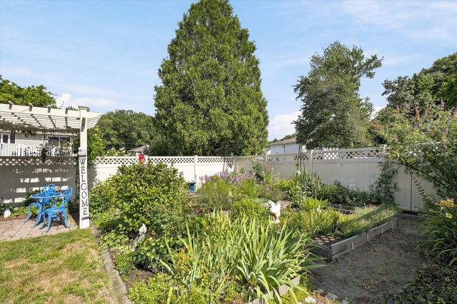 1 Will Sawyer St, Peabody, MA 01960