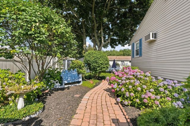 1 Will Sawyer St, Peabody, MA 01960