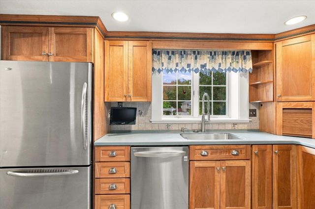 1 Will Sawyer St, Peabody, MA 01960