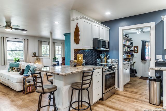 103 AMBER DR, Comfort, TX 78013