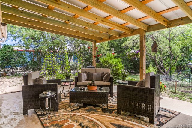103 AMBER DR, Comfort, TX 78013