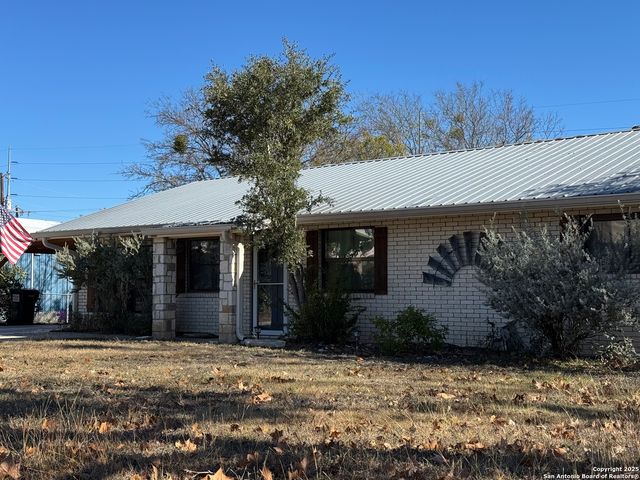 103 AMBER DR, Comfort, TX 78013