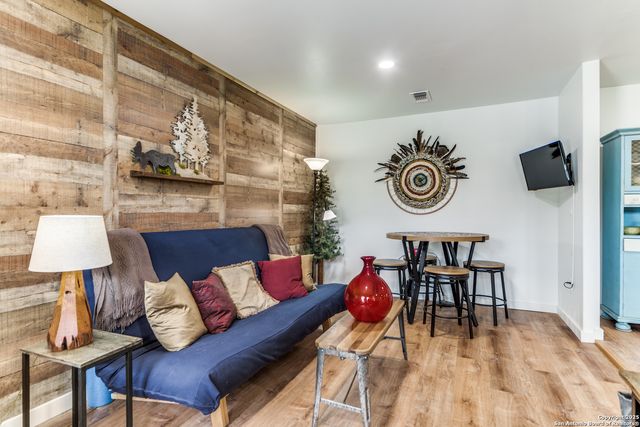 103 AMBER DR, Comfort, TX 78013