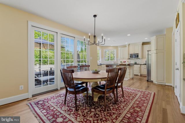 19 W BRANCH LN, West Chester, PA 19382