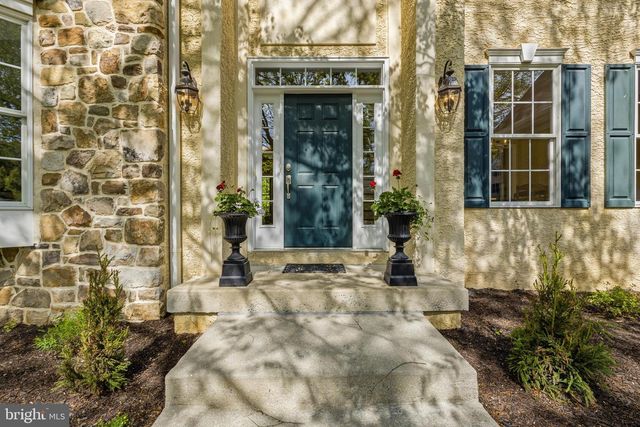 19 W BRANCH LN, West Chester, PA 19382