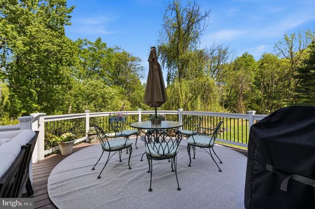 19 W BRANCH LN, West Chester, PA 19382