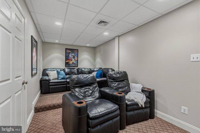 19 W BRANCH LN, West Chester, PA 19382