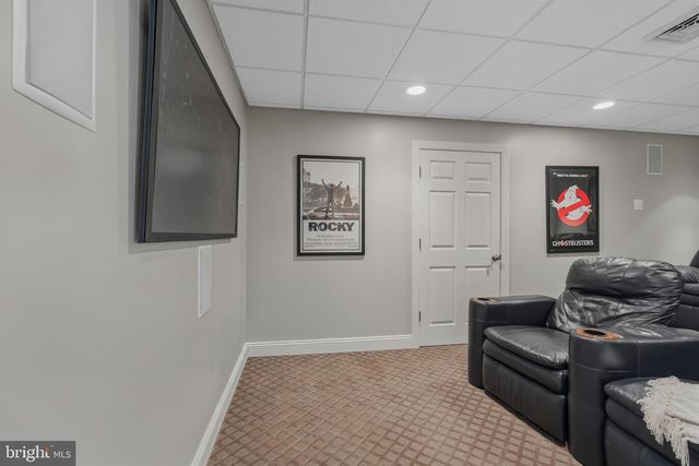 19 W BRANCH LN, West Chester, PA 19382