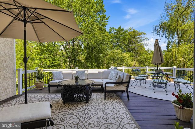 19 W BRANCH LN, West Chester, PA 19382
