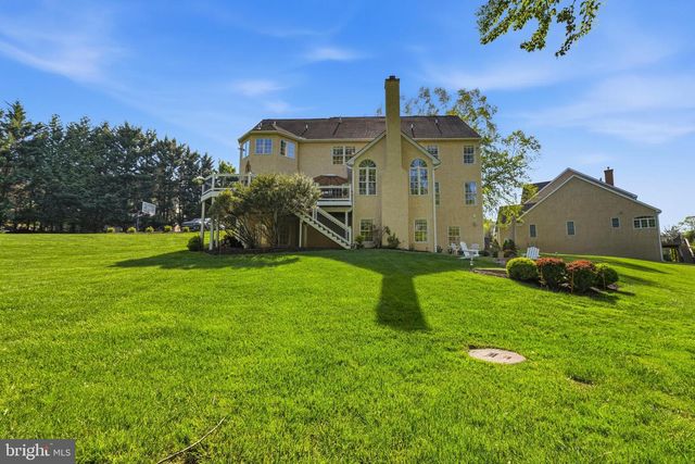 19 W BRANCH LN, West Chester, PA 19382