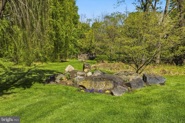 19 W BRANCH LN, West Chester, PA 19382