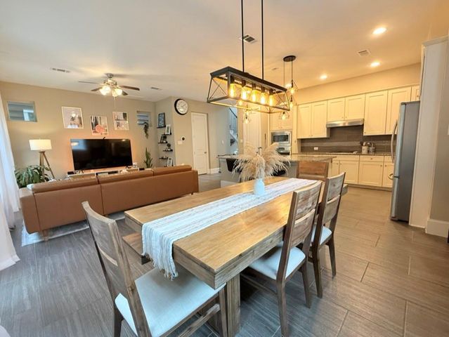 8809 Ashbloom Lane, Houston, TX 77080