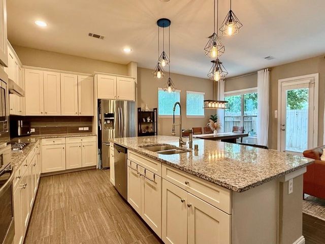 8809 Ashbloom Lane, Houston, TX 77080
