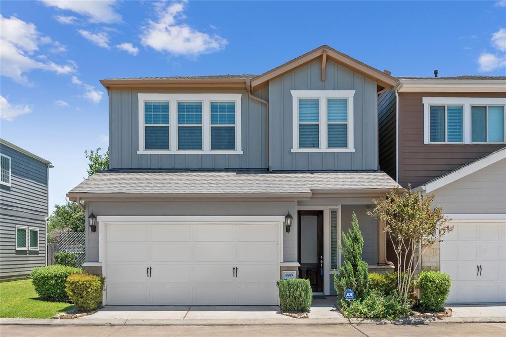 8809 Ashbloom Lane, Houston, TX 77080
