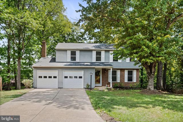 12528 CLIFF EDGE DR, Herndon, VA 20170
