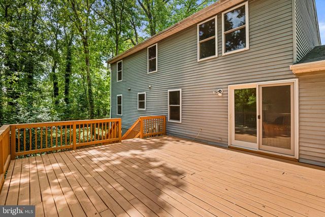 12528 CLIFF EDGE DR, Herndon, VA 20170