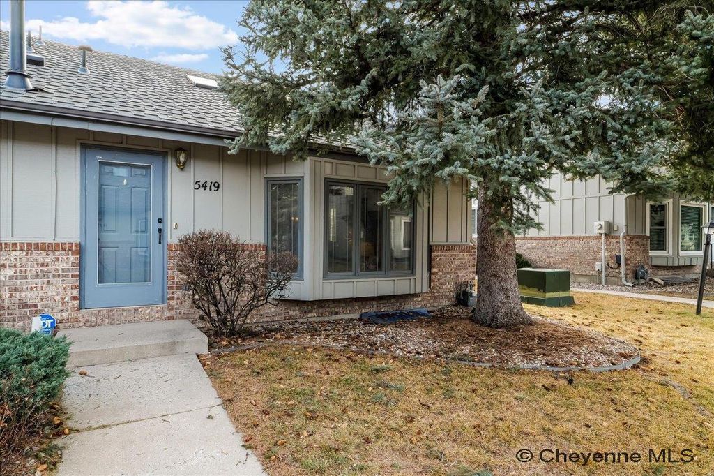 5419 HYNDS BLVD, Cheyenne, WY 82009