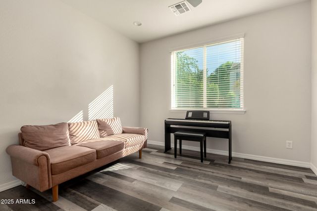 3955 E MESQUITE Street, Gilbert, AZ 85296