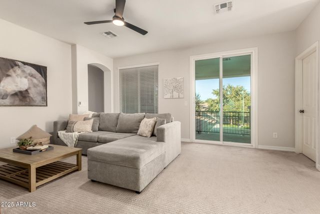 3955 E MESQUITE Street, Gilbert, AZ 85296