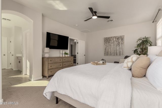 3955 E MESQUITE Street, Gilbert, AZ 85296