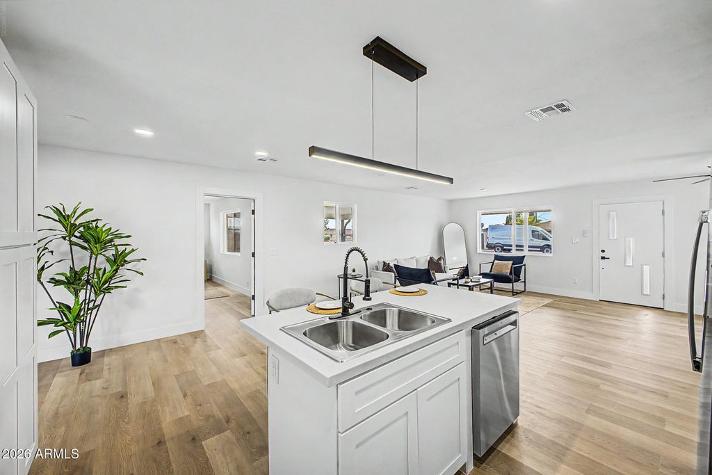 6709 N 27TH Drive, Phoenix, AZ 85017 — photo 3