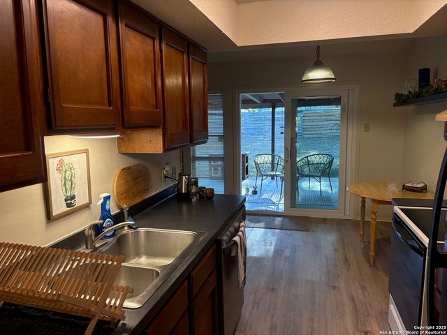 8811 Thatch, San Antonio, TX 78240