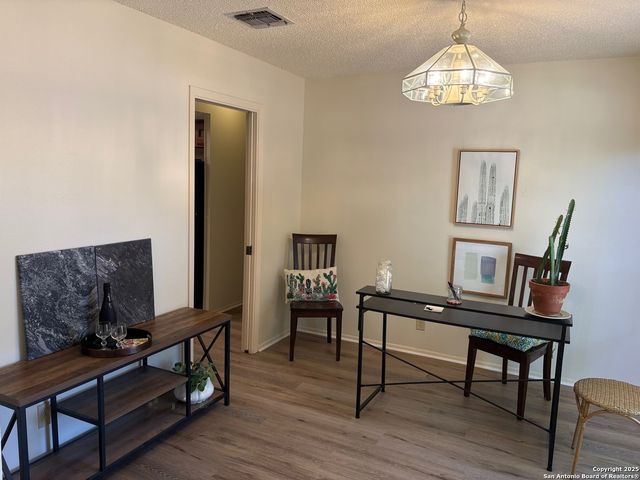 8811 Thatch, San Antonio, TX 78240