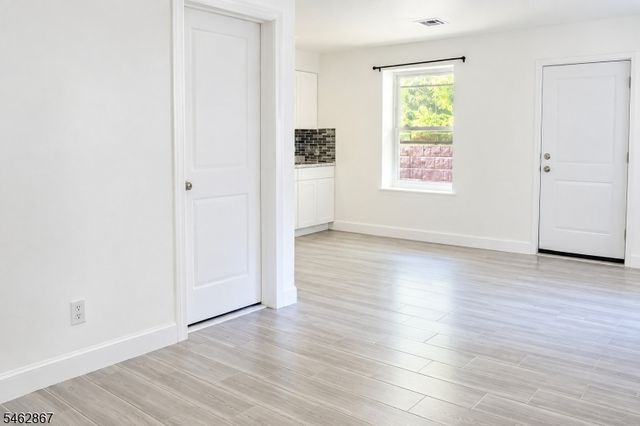 83 Stuyvesant Ave, Newark City, NJ 07106
