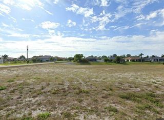 1 Medalist Way, Rotonda West, FL 33947