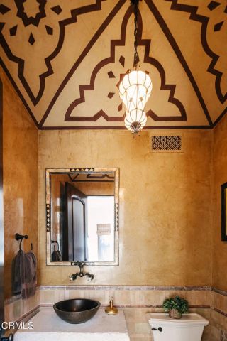 2330 Crystal Lane, Pasadena, CA 91107