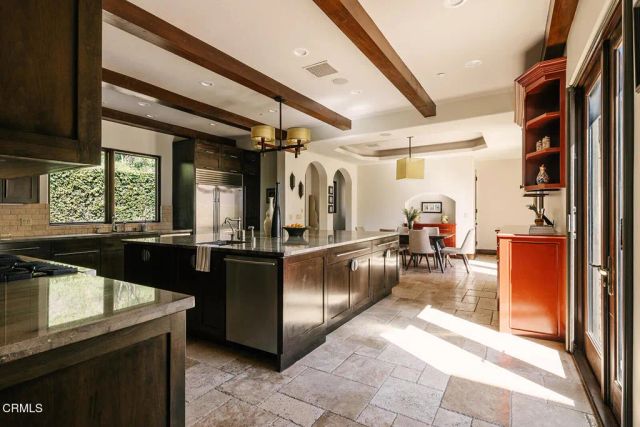 2330 Crystal Lane, Pasadena, CA 91107