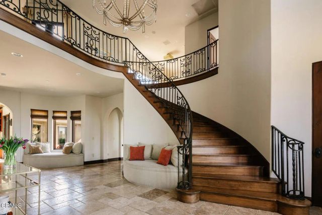 2330 Crystal Lane, Pasadena, CA 91107