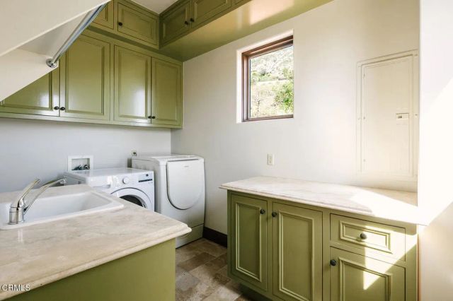 2330 Crystal Lane, Pasadena, CA 91107