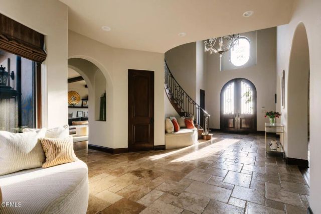 2330 Crystal Lane, Pasadena, CA 91107