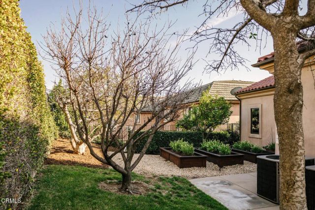 2330 Crystal Lane, Pasadena, CA 91107