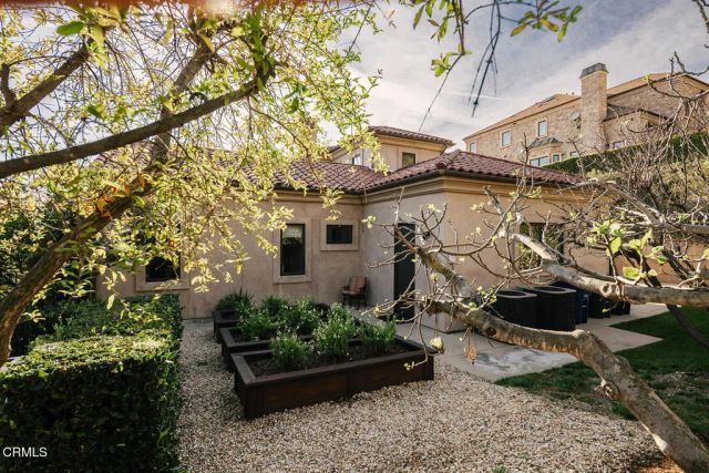 2330 Crystal Lane, Pasadena, CA 91107